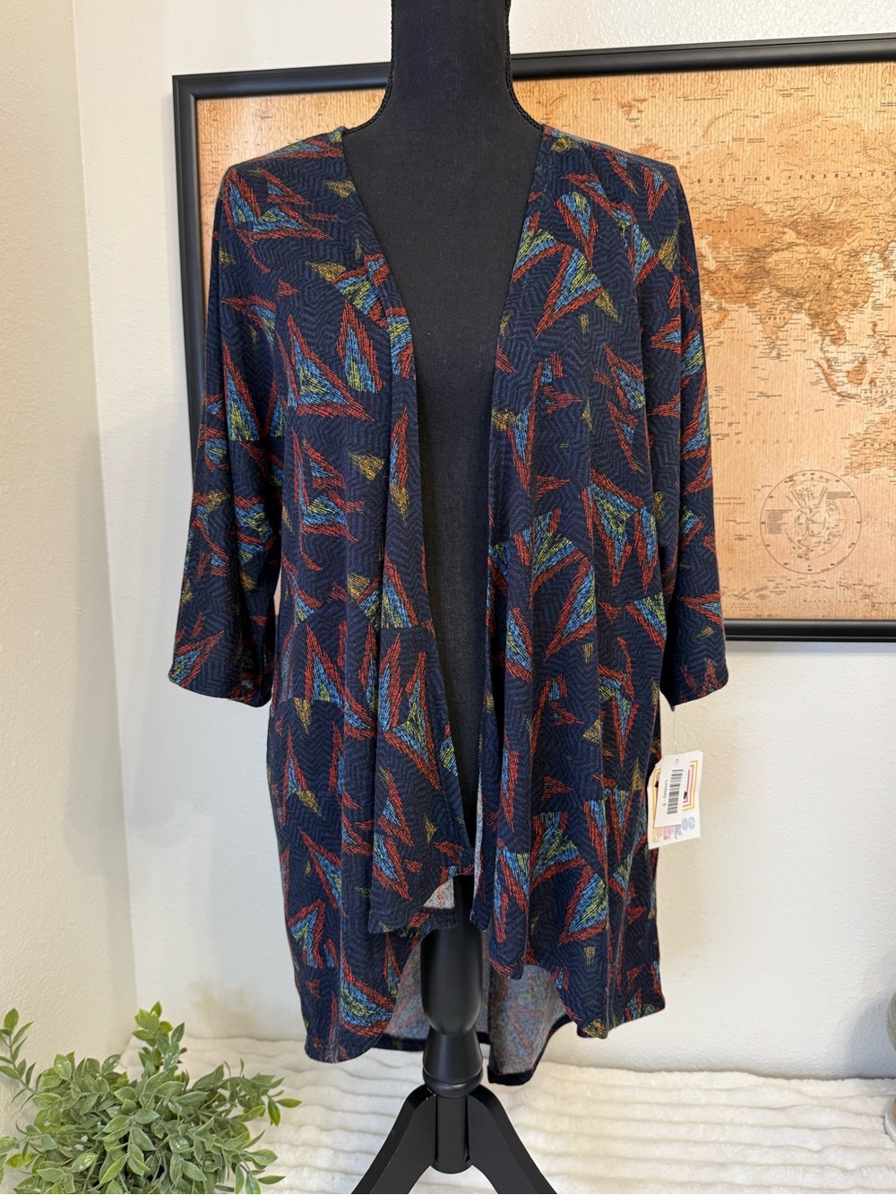 LulaRoe Lindsay Kimono size small
